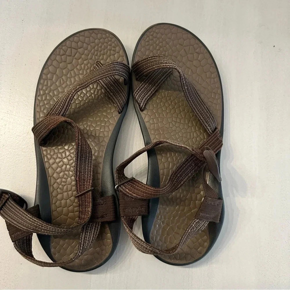 Chaco Mens Brown Eco Tread Non Marking Toe Loop Adjustable Strap Shoes Sz 10 GUC - Picture 2 of 11